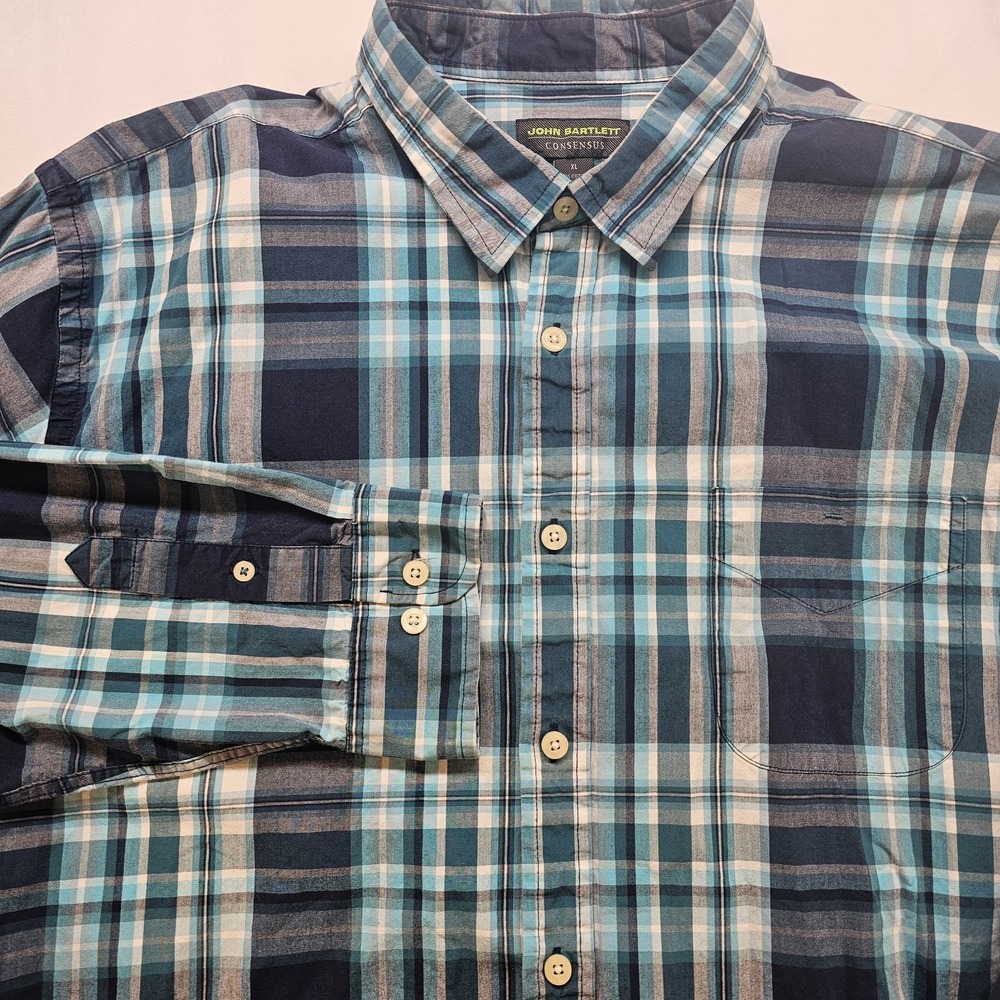 John Bartlett Consensus Men's XL Blue Plaid Button Down Shirt Cotton Long Sleeve